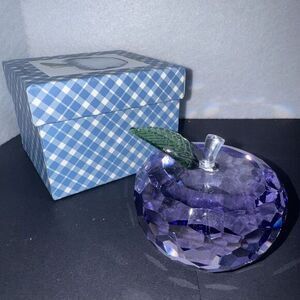 NIB Simon Design Violet Apple Paperweight/Decoration‎ SDAPPLEV Paperweight